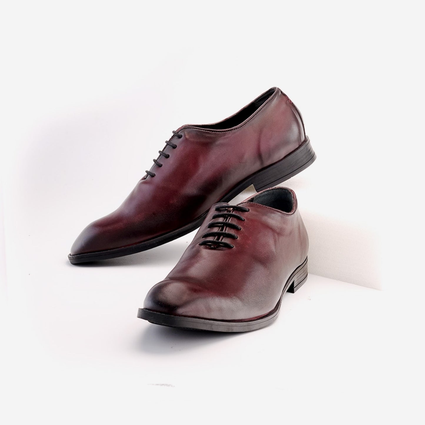 Wholecut Oxford Plain