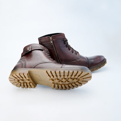 Toe Cap Jimping Buckel Boot