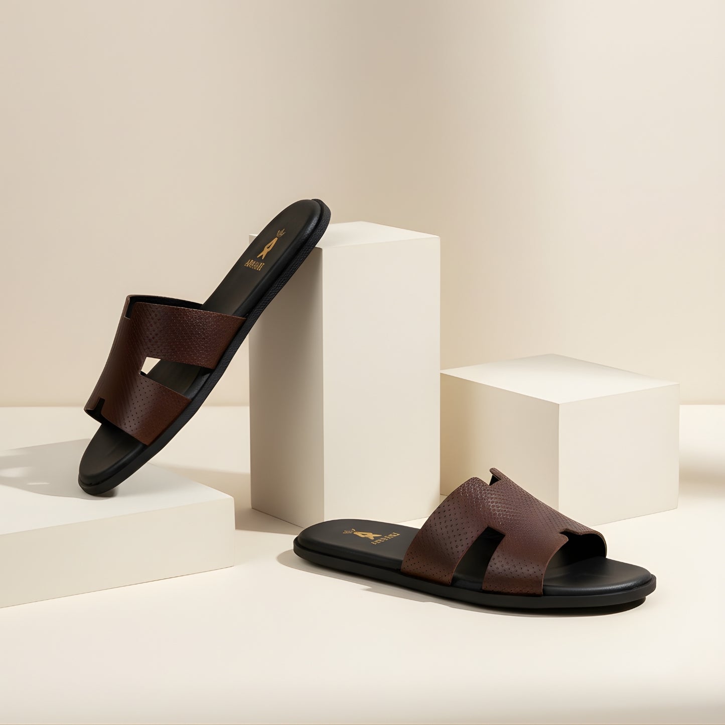 Roamer Espresso Perforated Edition