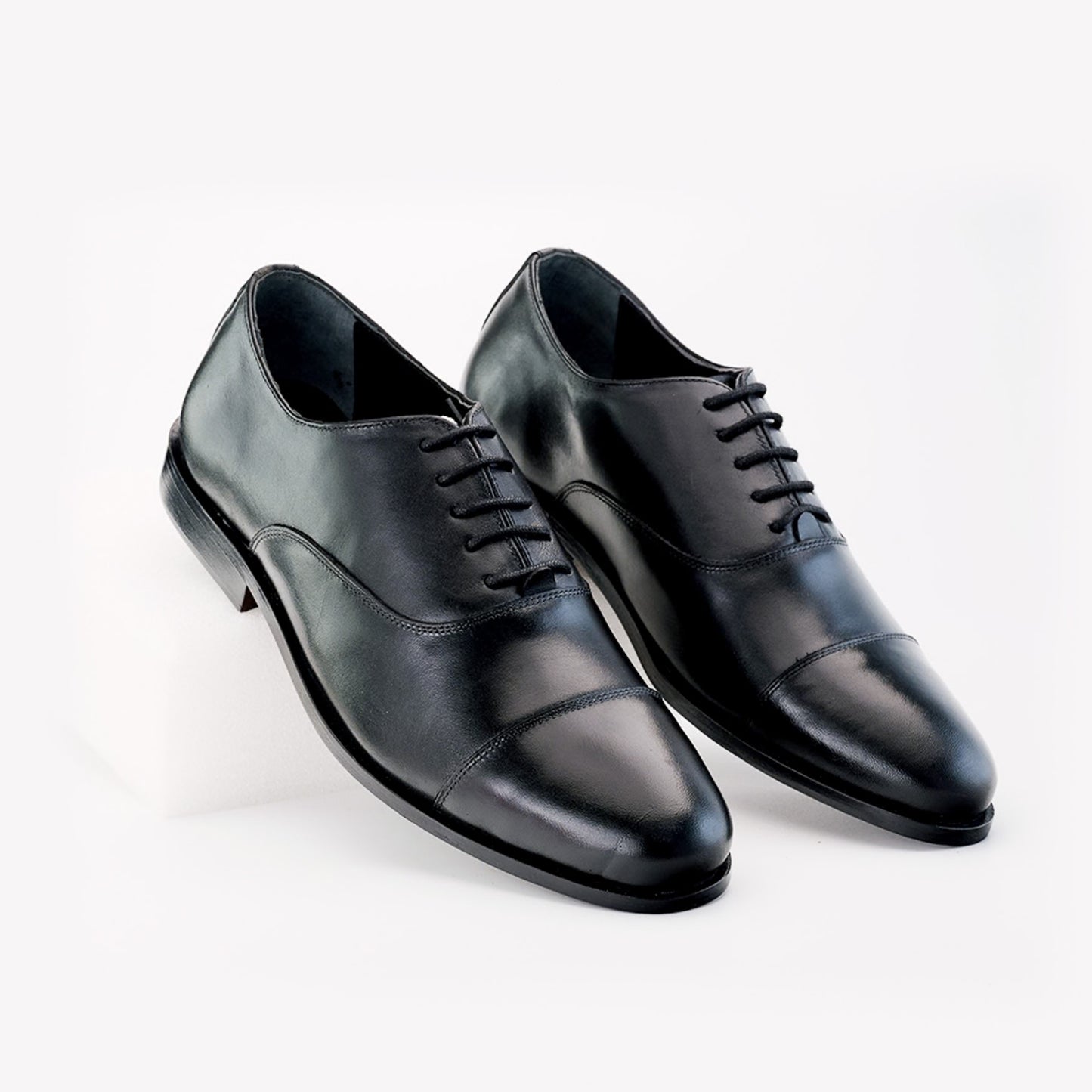 Toe Cap Oxford Italian Black