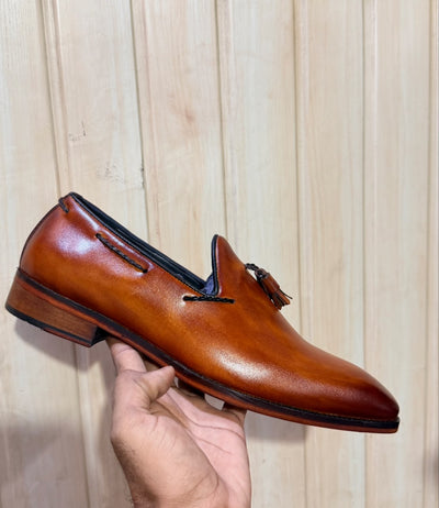 TASSEL LOAFERS TAN PATINA FINISH